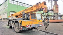 LIEBHERR LTM 1025